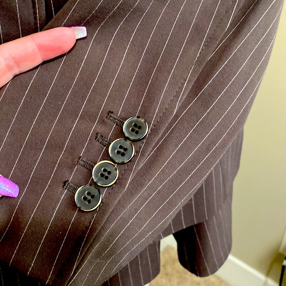 Nine west business suit. - Picture 4 of 9